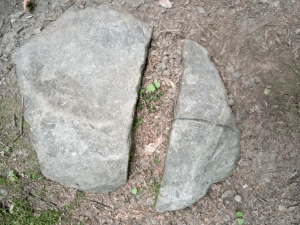 picture taken i vollen blakstad of stones by dealazer